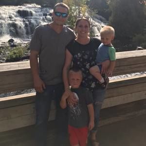 Meet your Posher, Alicia